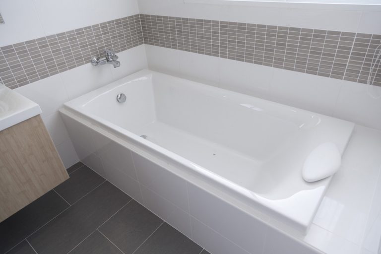 homeguide-new-acrylic-tub-liner-replacement